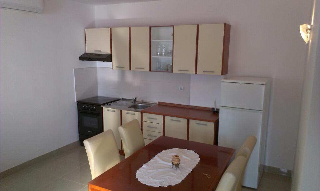 Apartments Marija Lukovo Šugarje Extérieur photo